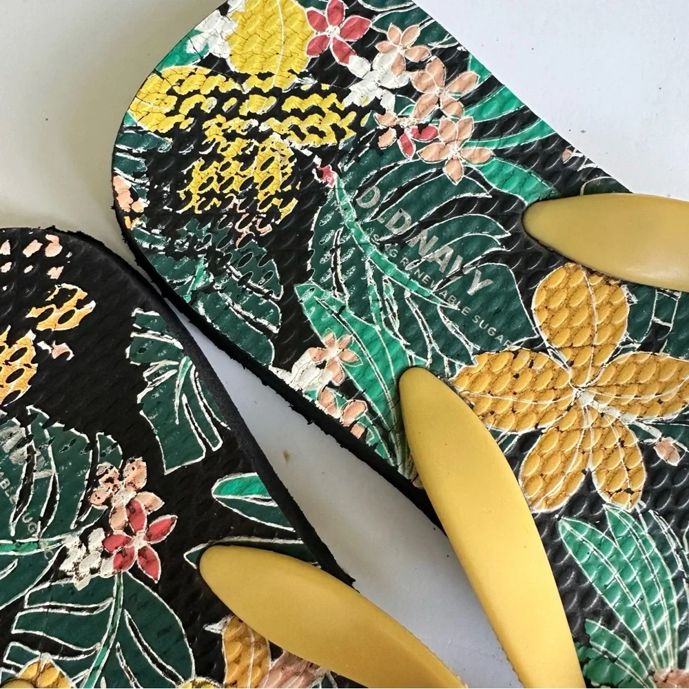 Old Navy Sandals